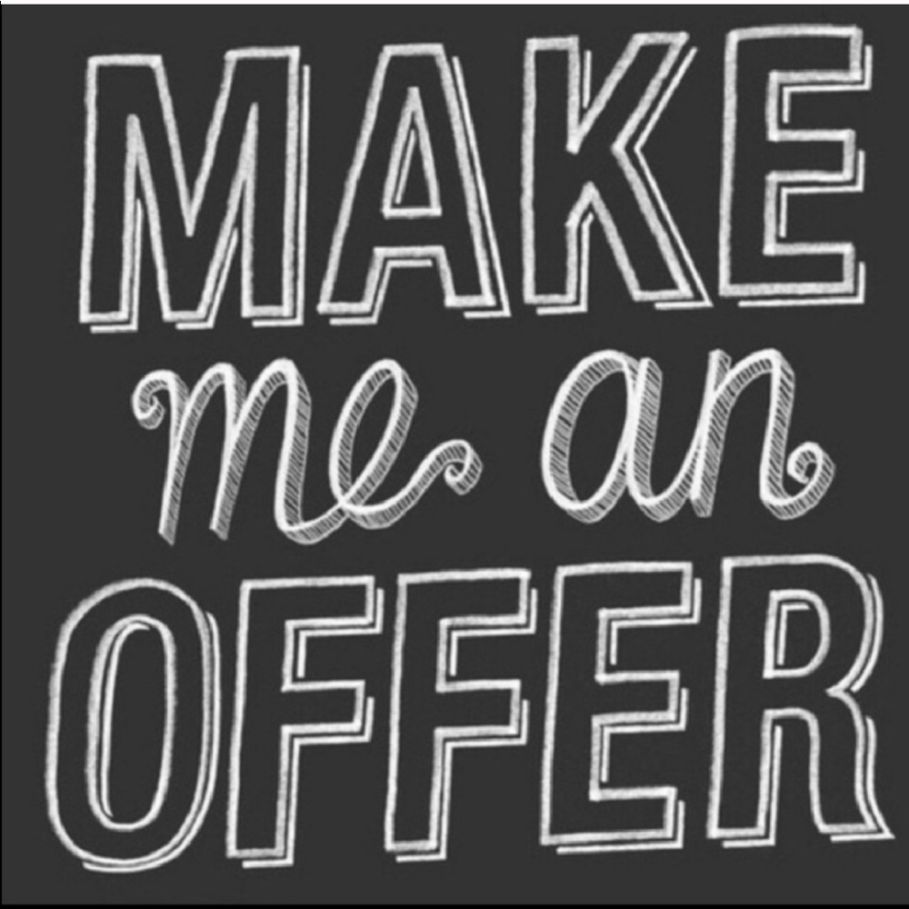 ⭐️Make Me An Offer⭐️